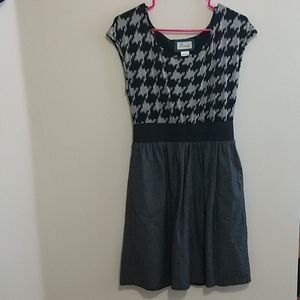 Short Sleeve Dressy/Casual Dress
